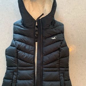 Hollister Puffer Vest